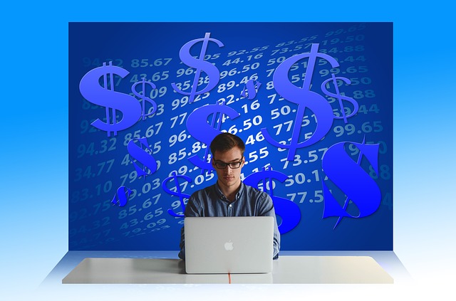 Entrepreneur via https://pixabay.com/en/entrepreneur-start-start-up-career-696969/