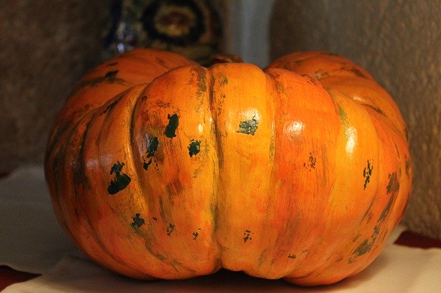 Porcelain Pumpkin via https://pixabay.com/en/squash-porcelain-vegetables-orange-1017721/